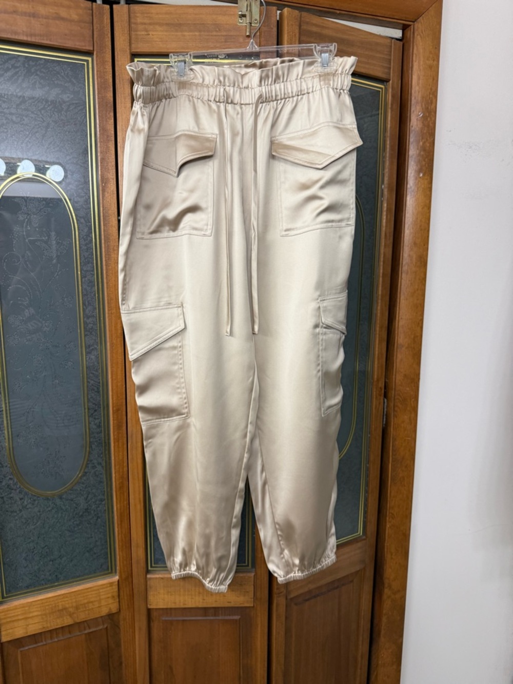 Women's Gold Cargo Jogger Pants with Pocket Detail, Banana Republic, BRAND NEW